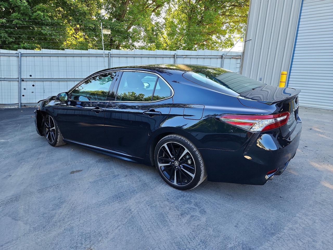 2018 TOYOTA CAMRY XSE — снимка 2