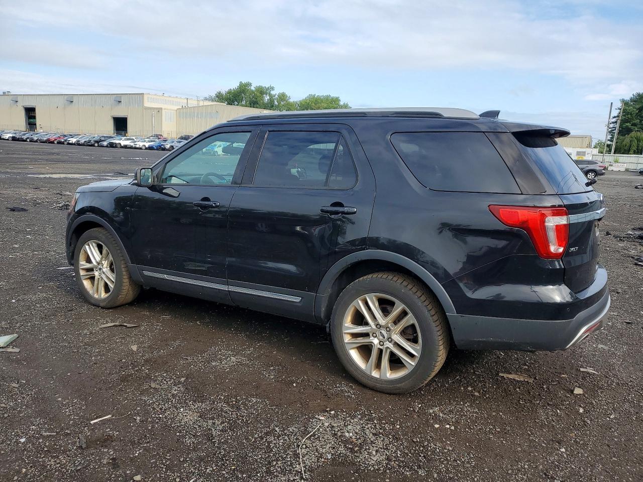 2016 FORD EXPLORER XLT — снимка 2