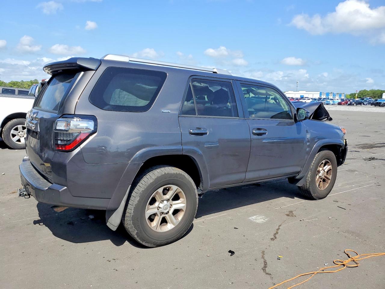 2017 TOYOTA 4RUNNER SR5 — снимка 3