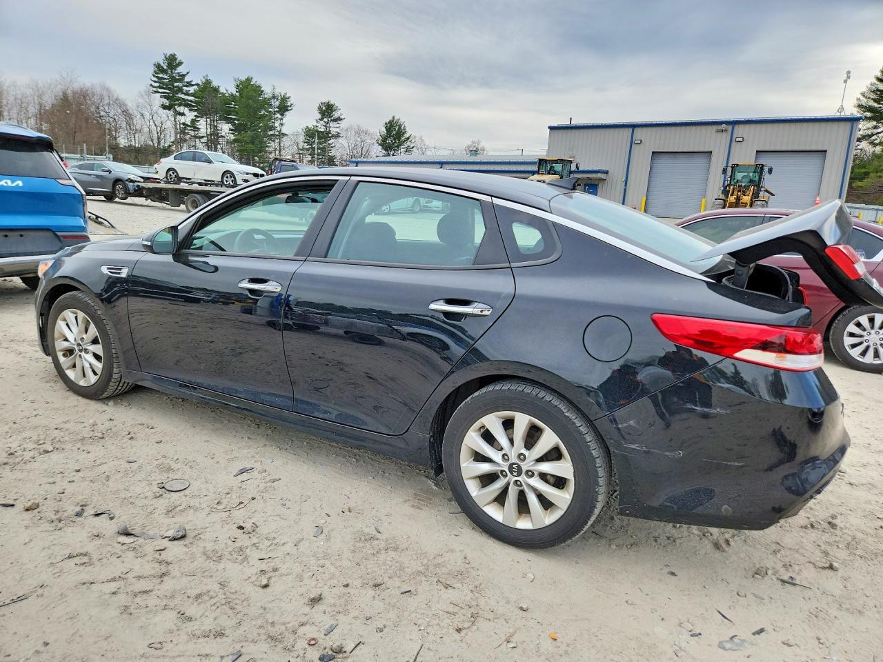 2018 KIA OPTIMA LX — снимка 2