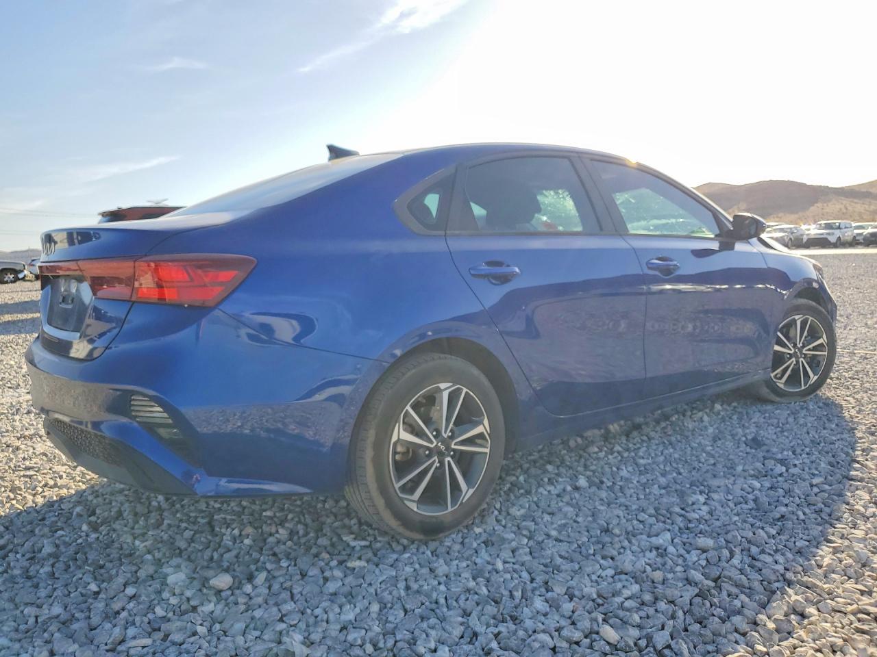 2023 KIA FORTE LXS — снимка 3