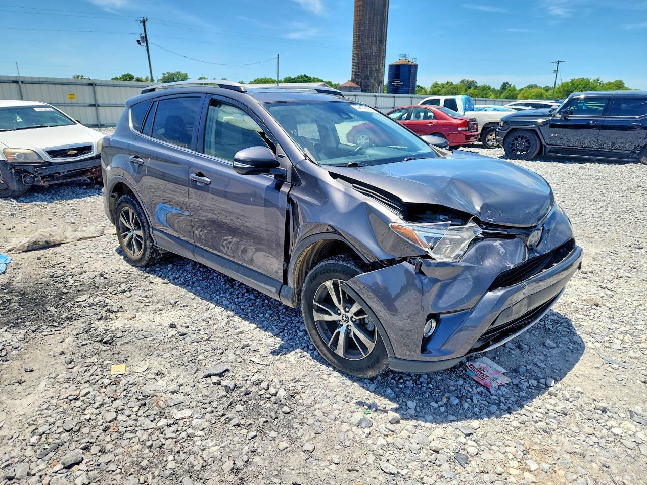 2017 TOYOTA RAV4 XLE — снимка 4