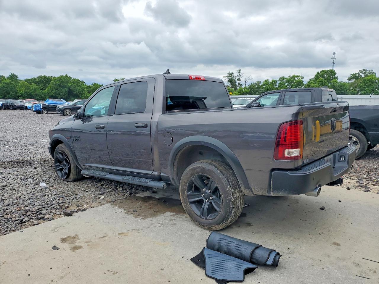 2021 RAM 1500 CLASSIC SLT — снимка 2