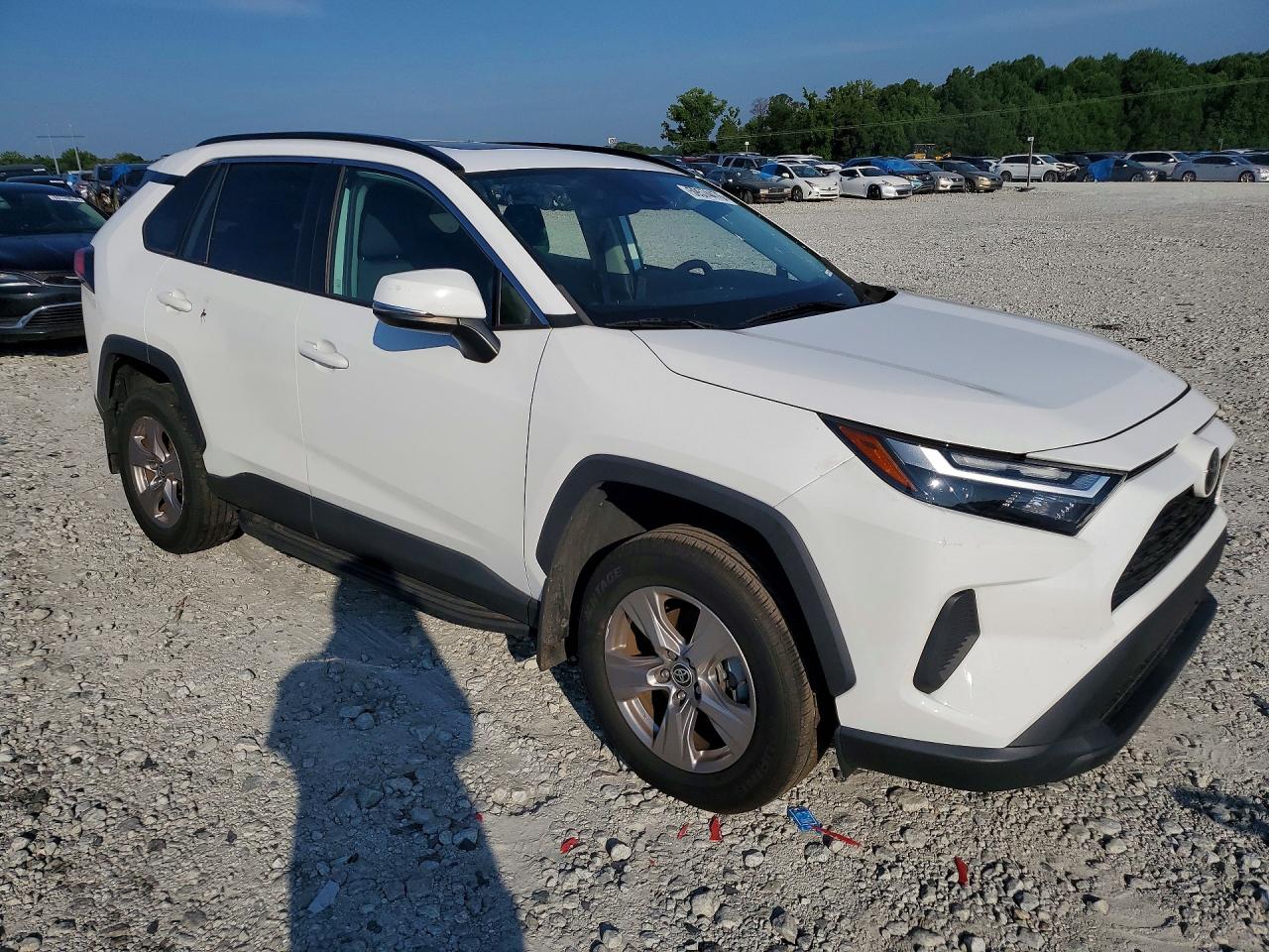 2022 TOYOTA RAV4 XLE — снимка 4