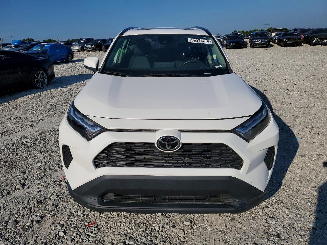 2022 TOYOTA RAV4 XLE — снимка 5