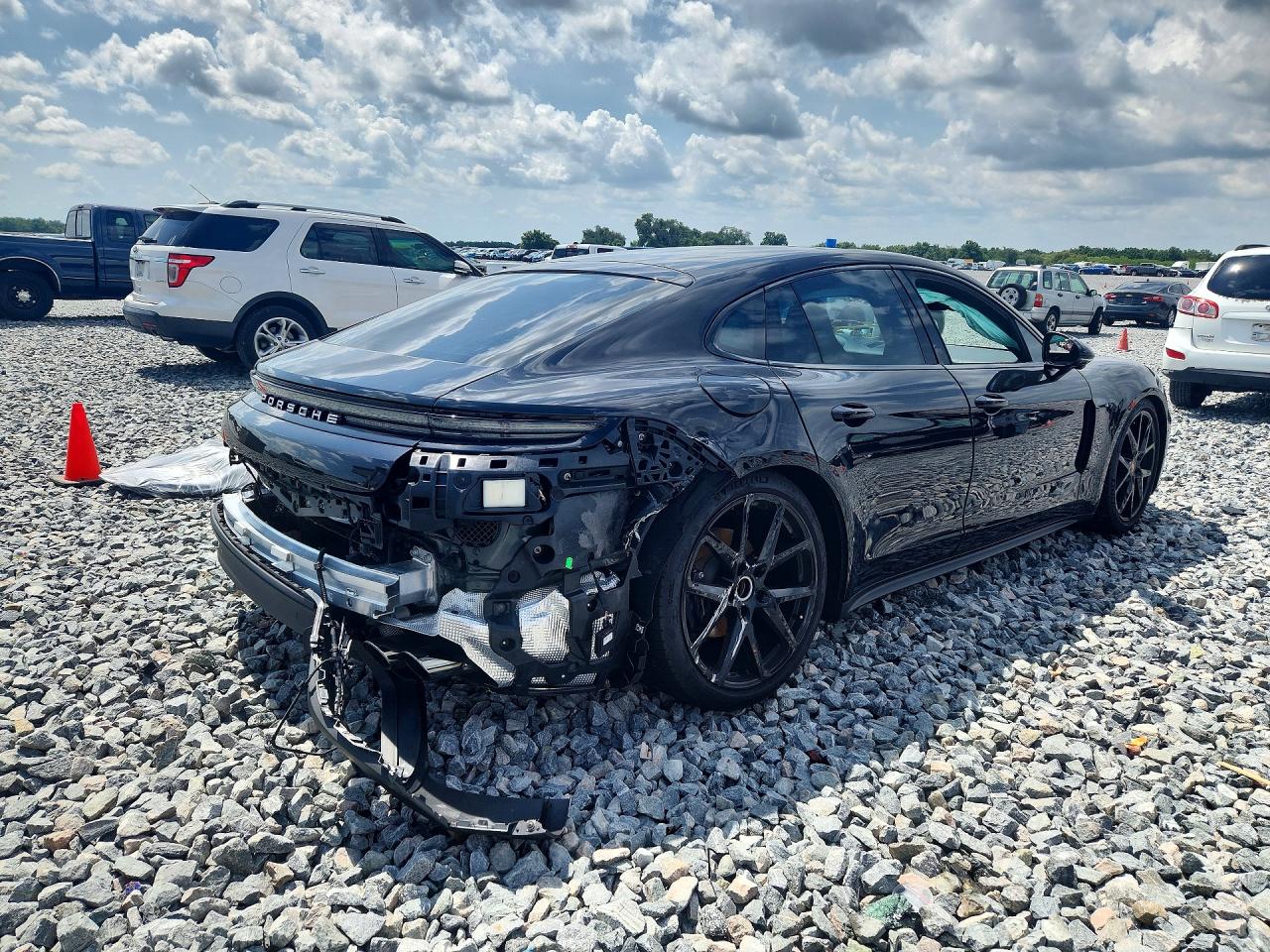 2025 PORSCHE PANAMERA BASE — снимка 3