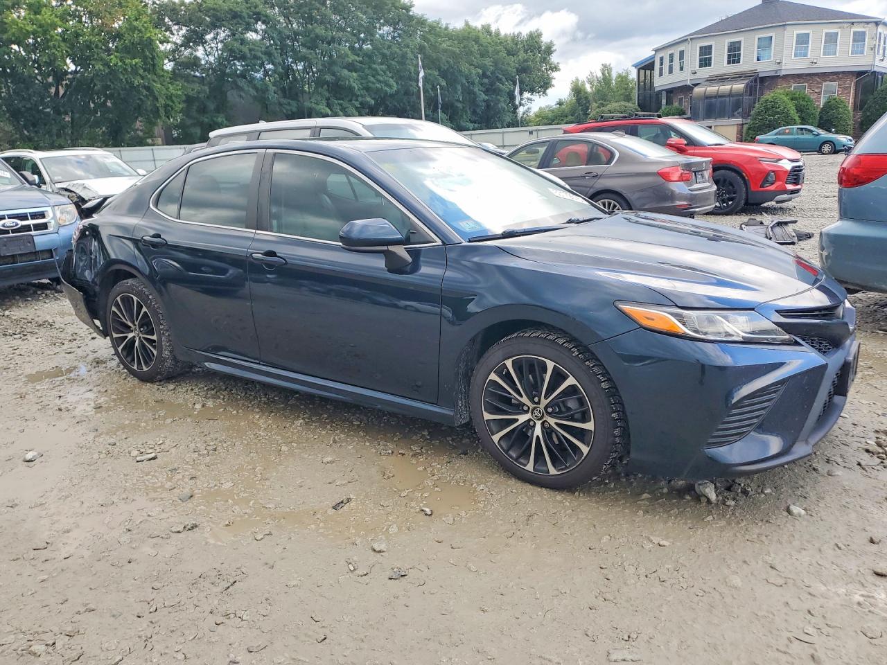 2019 TOYOTA CAMRY SE — снимка 4