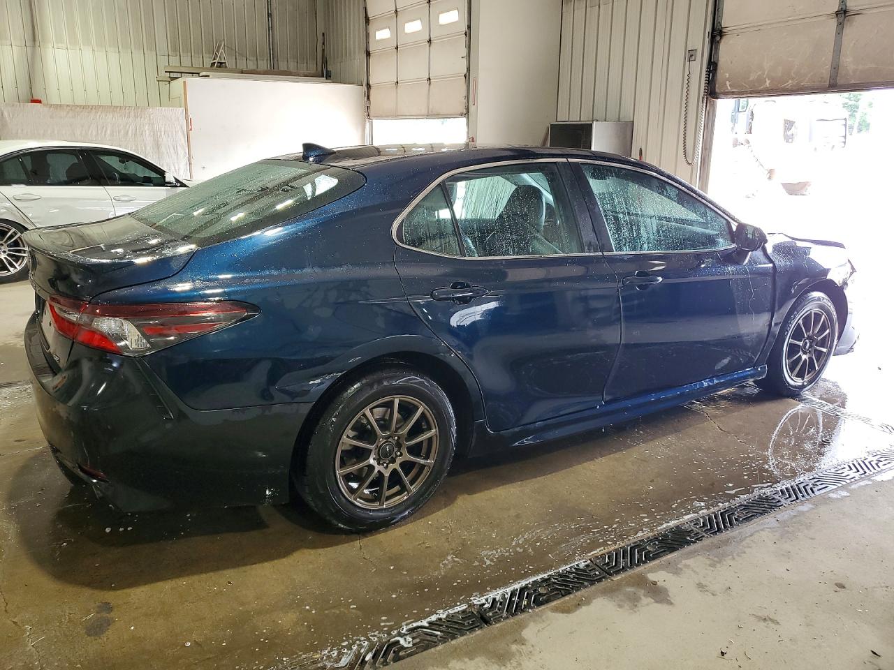 2021 TOYOTA CAMRY SE — снимка 3