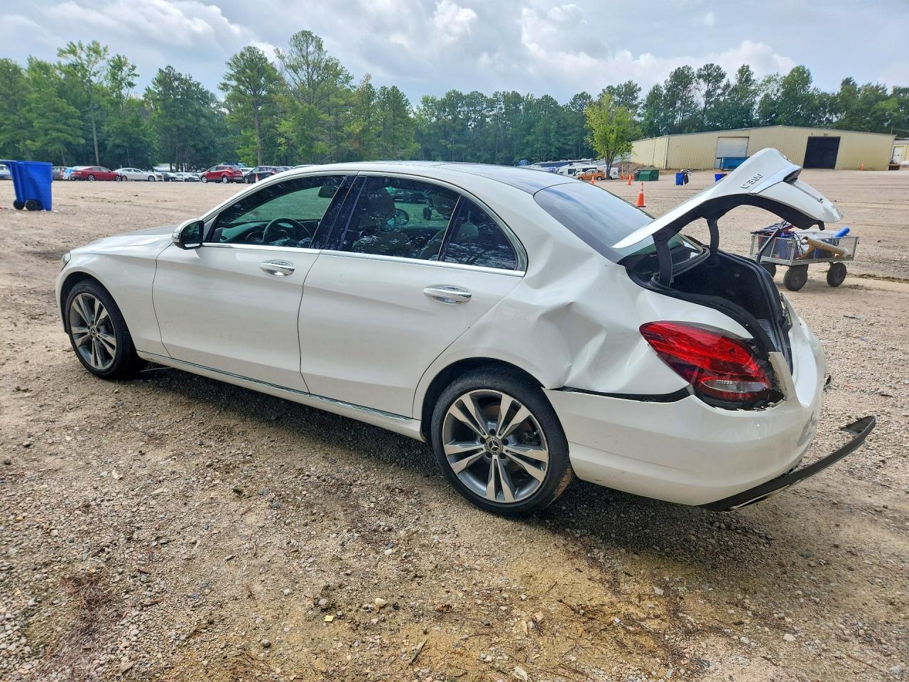2017 MERCEDES-BENZ C 300 4MATIC — снимка 2