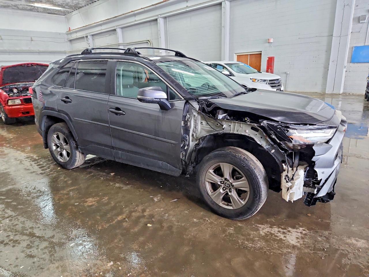 2023 TOYOTA RAV4 XLE — снимка 4