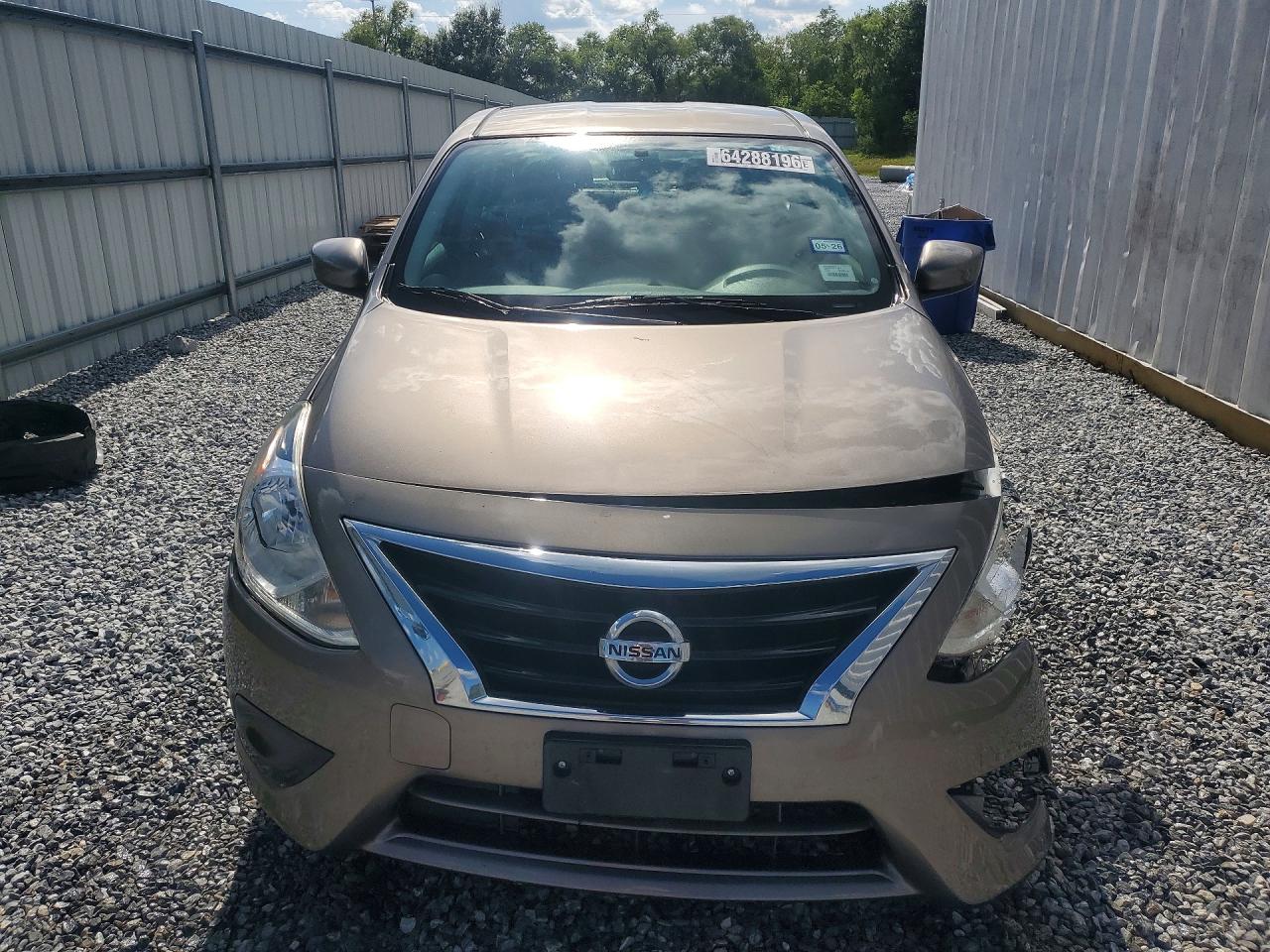 2017 NISSAN VERSA 1.6 SV — снимка 5