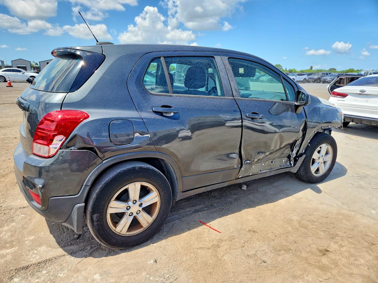 2019 CHEVROLET TRAX LS — снимка 3