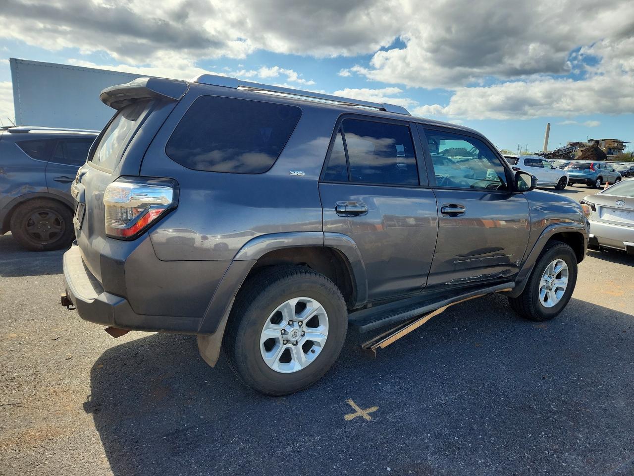 2017 TOYOTA 4RUNNER SR5 — снимка 3