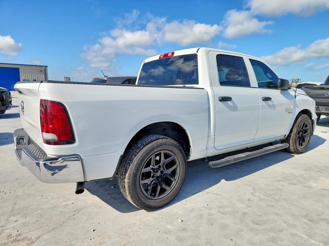 2022 RAM 1500 CLASSIC SLT — снимка 3