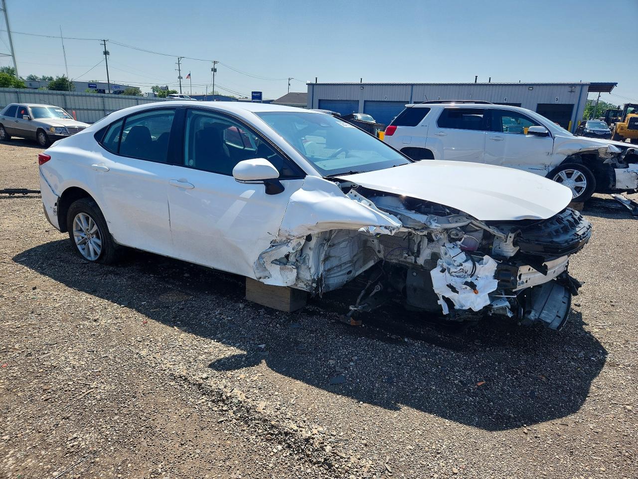 2025 TOYOTA CAMRY LE — снимка 4