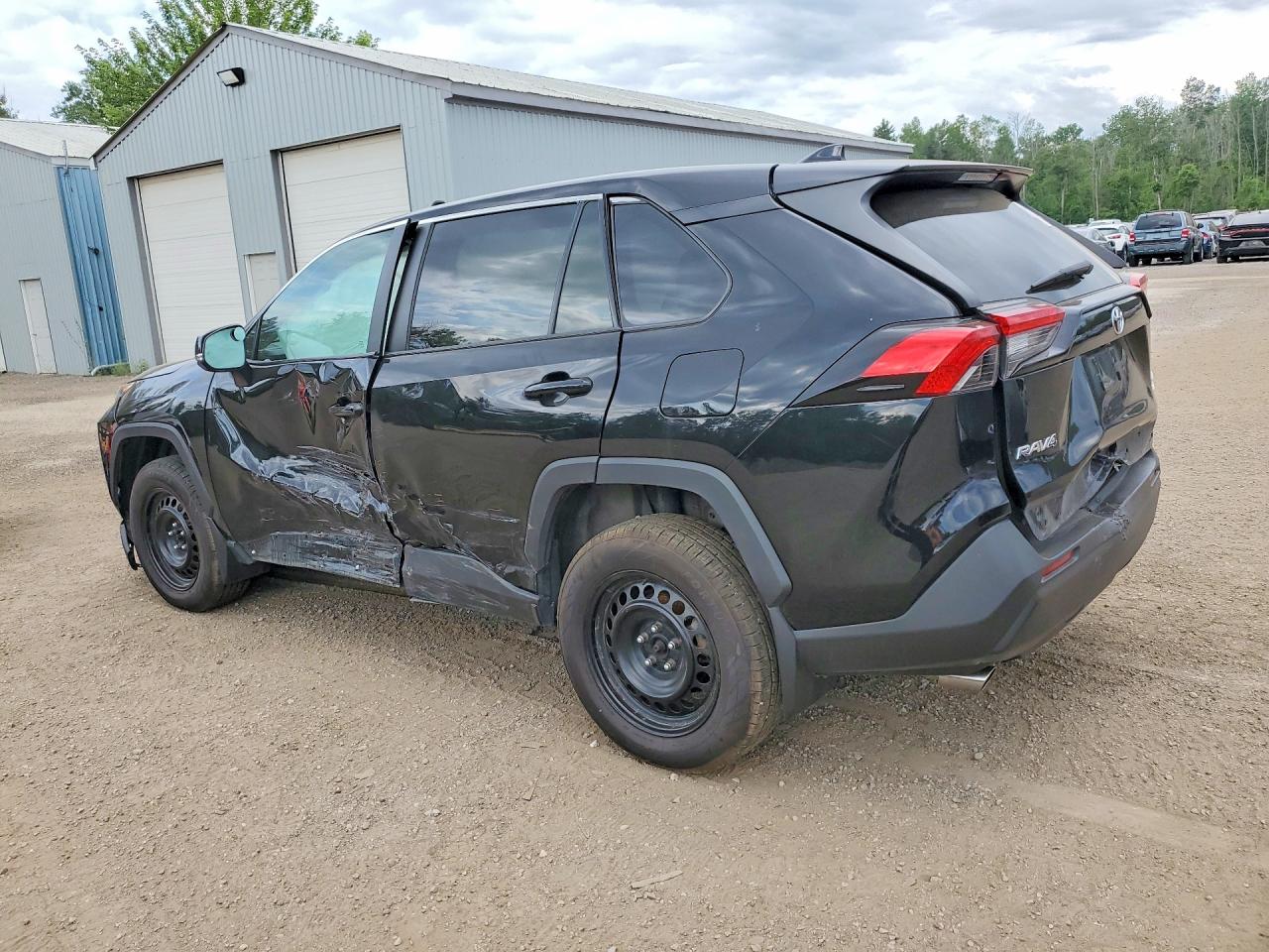 2022 TOYOTA RAV4 LE — снимка 2
