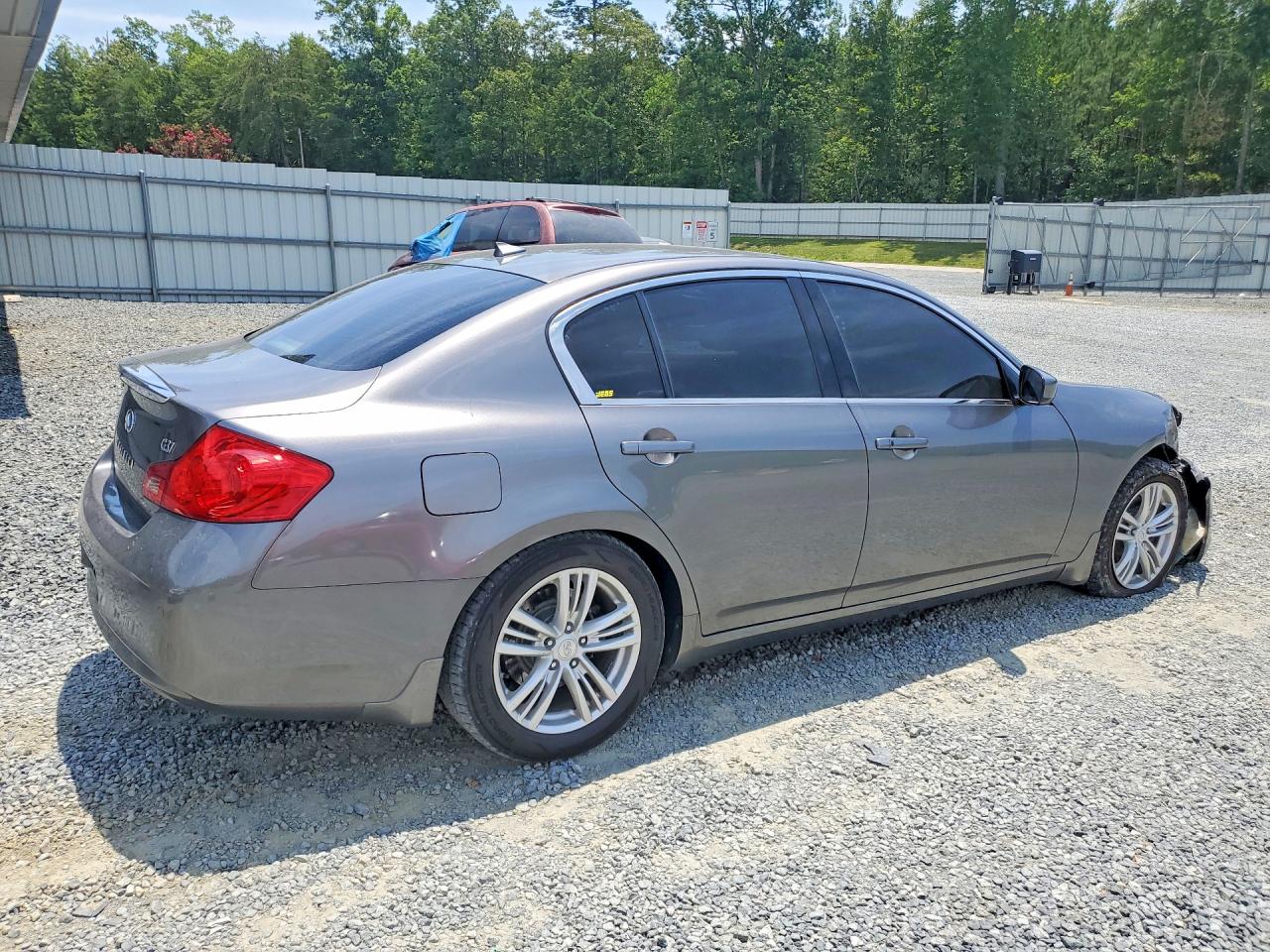 2013 INFINITI G37 BASE — снимка 3