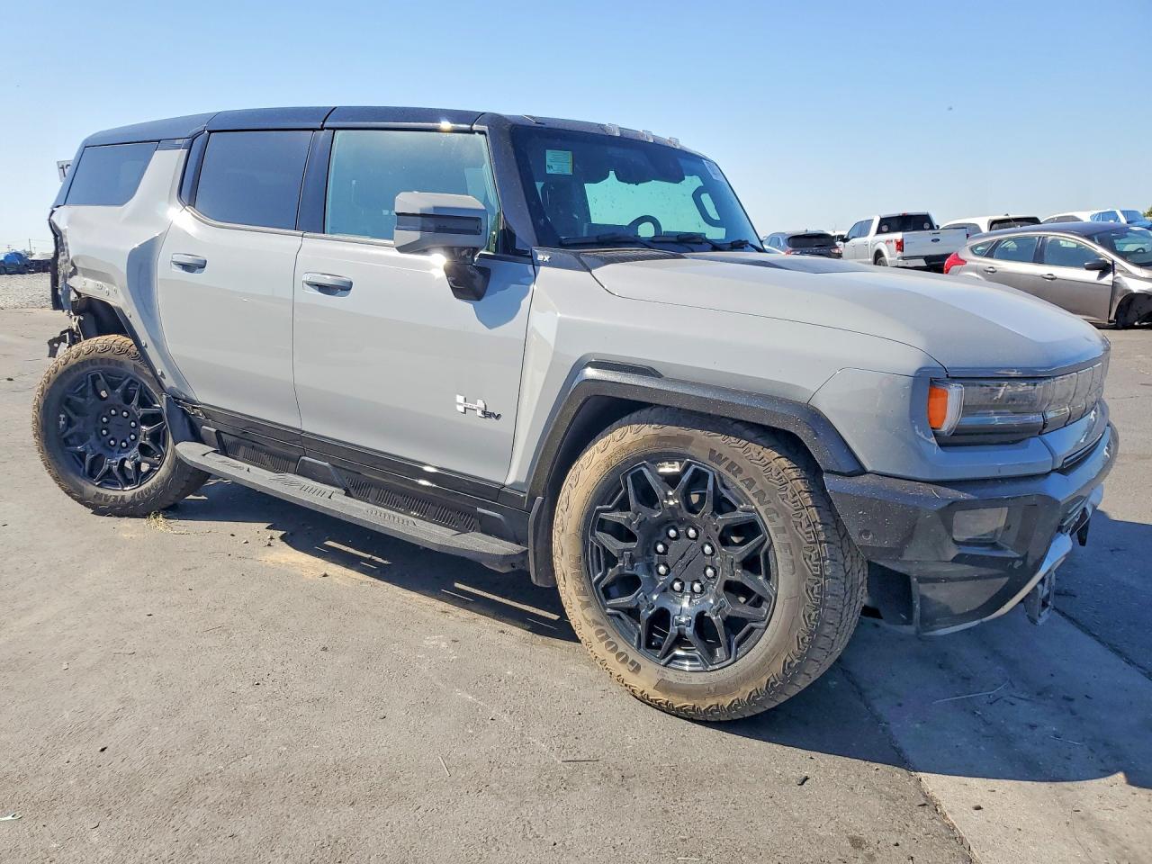 2025 GMC HUMMER SUV 2X — снимка 4
