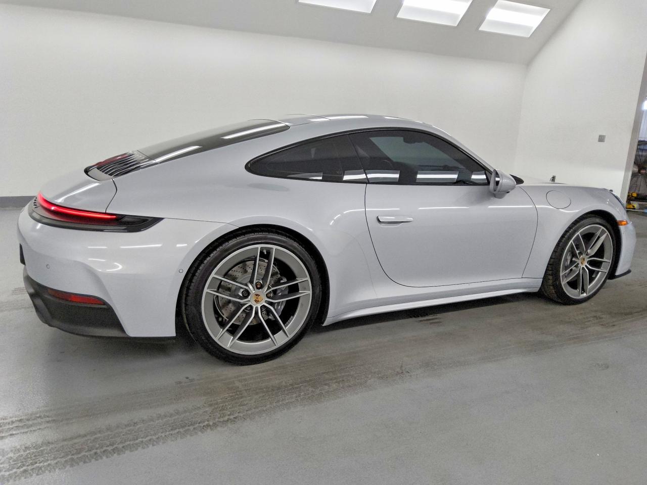 2025 PORSCHE 911 CARRERA — снимка 3