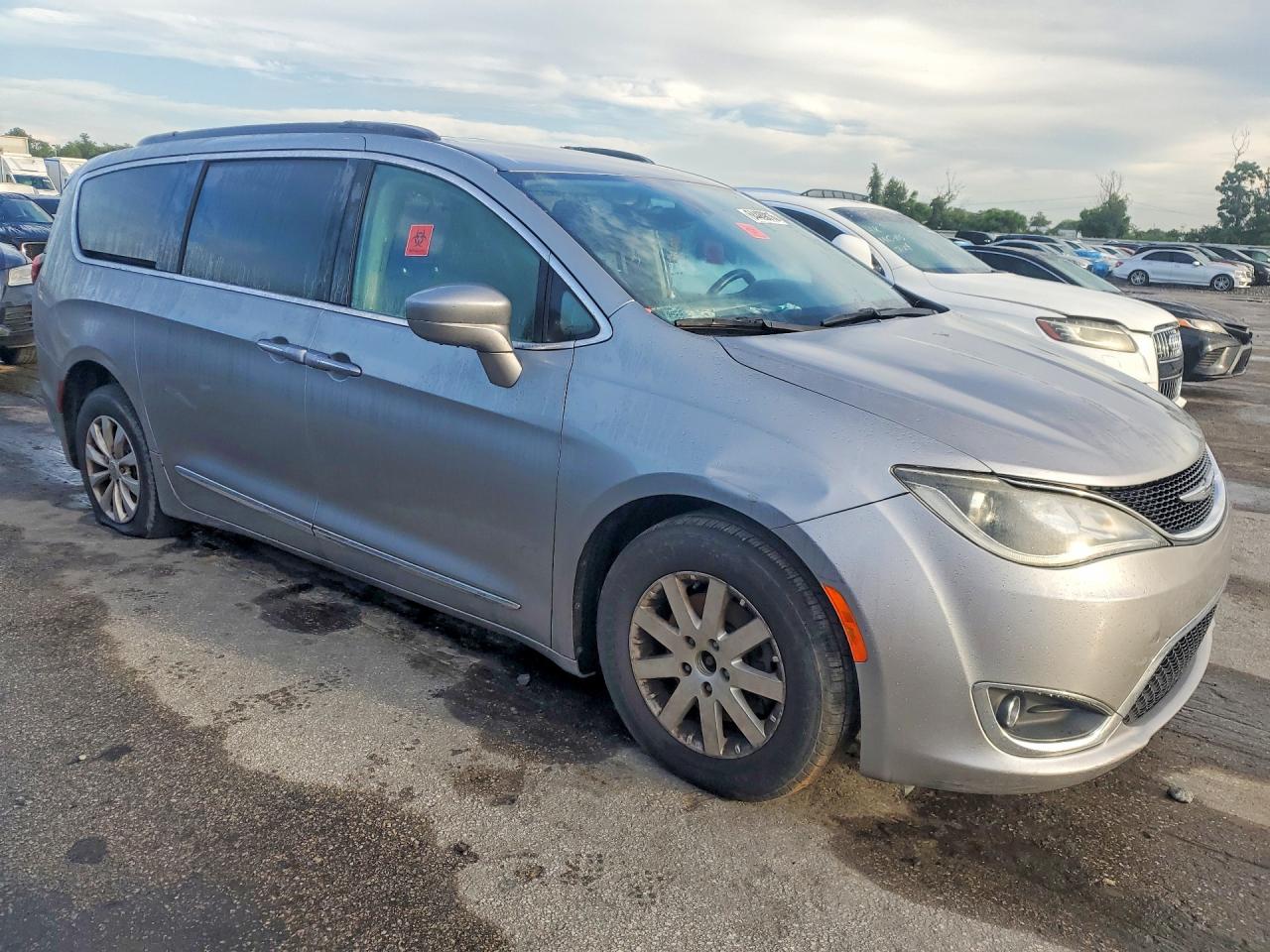 2017 CHRYSLER PACIFICA TOURING L — снимка 4