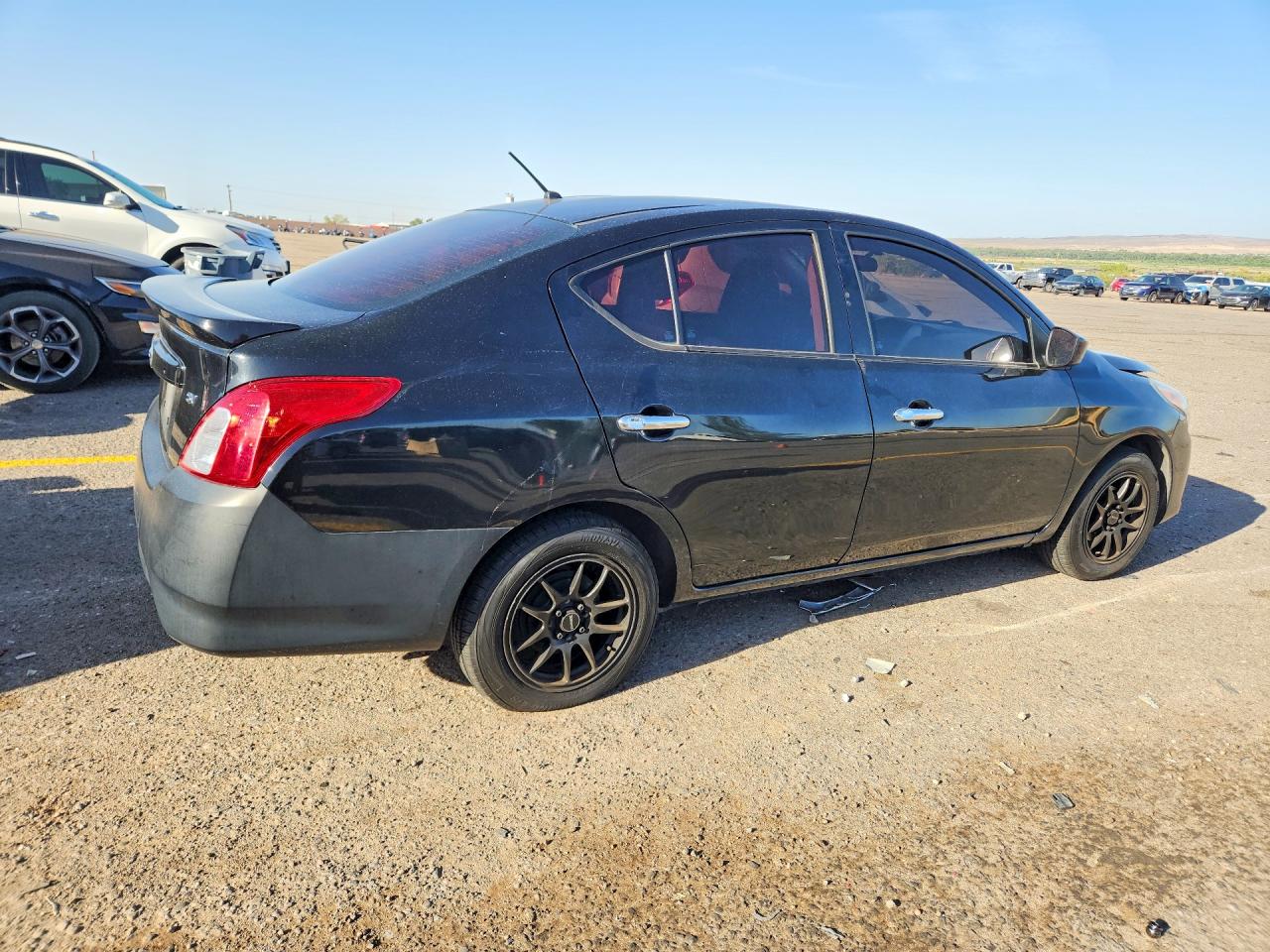 2017 NISSAN VERSA 1.6 SV — снимка 3