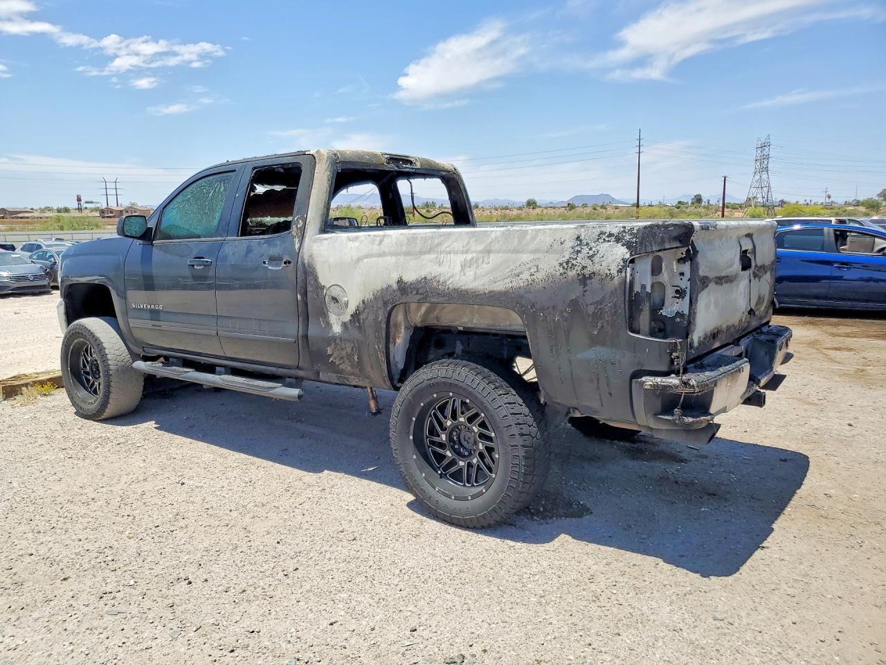 2019 CHEVROLET SILVERADO LD K1500 LT — снимка 2