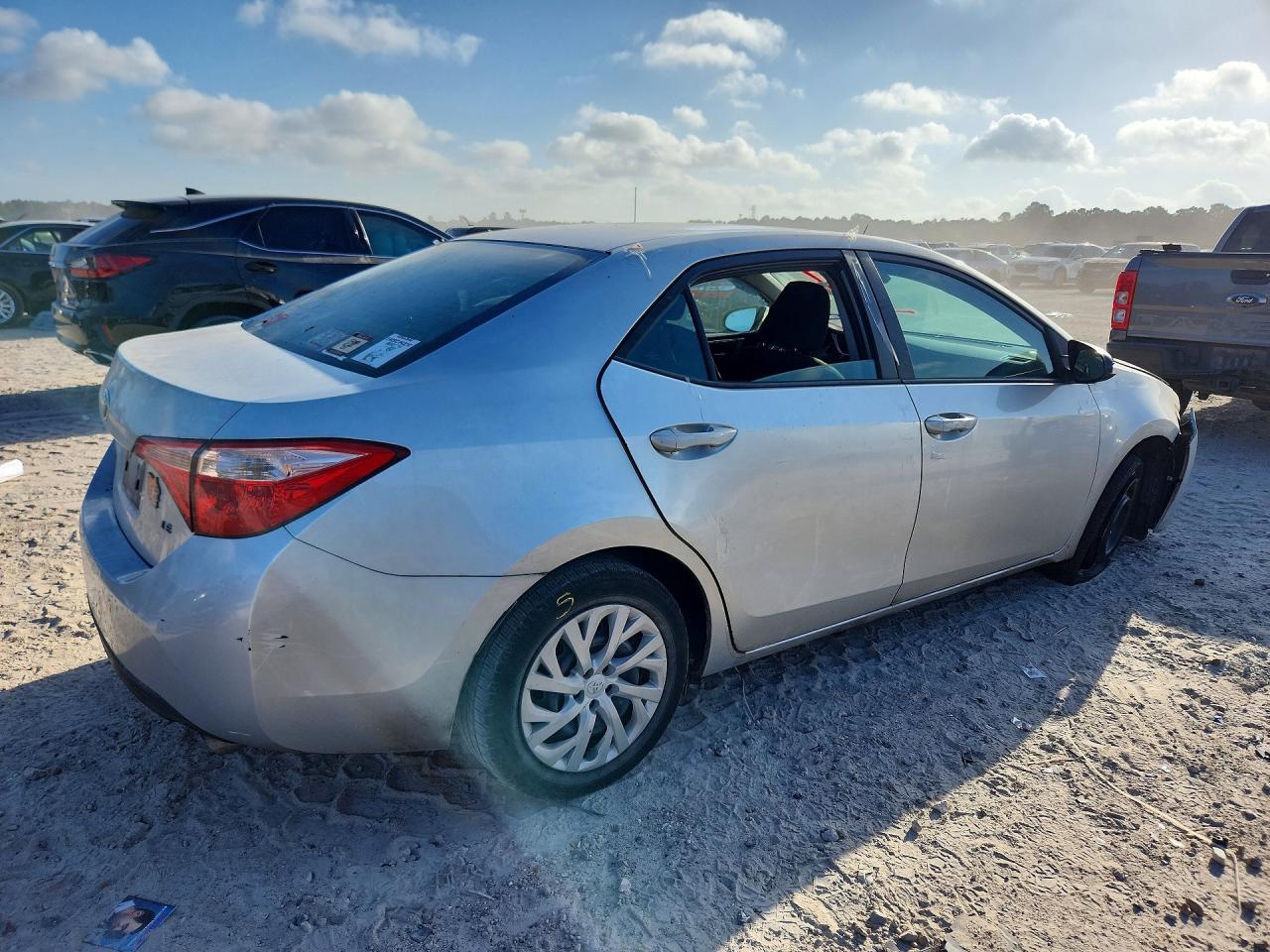 2017 TOYOTA COROLLA LE — снимка 3