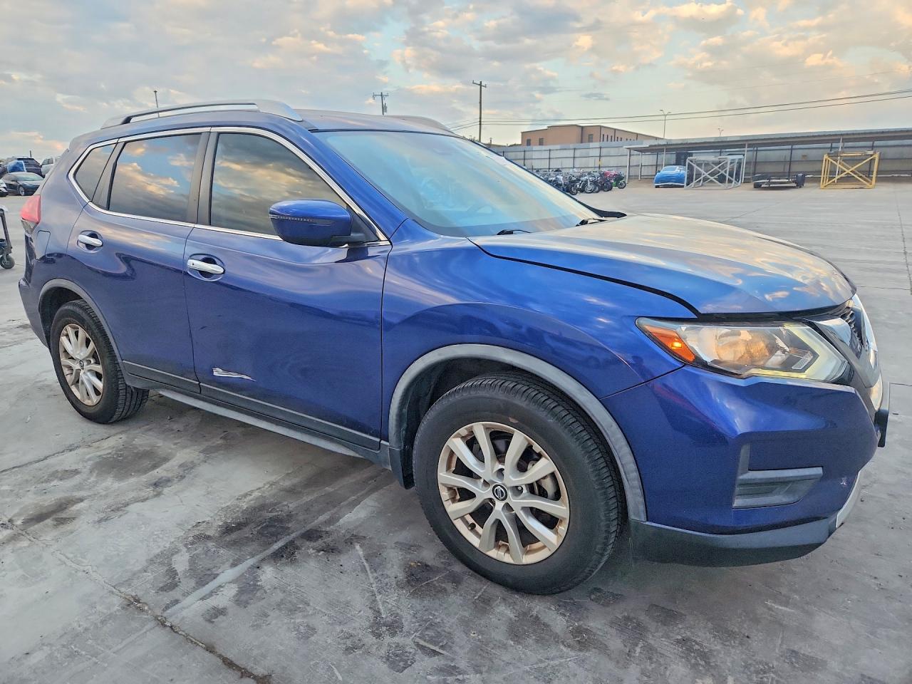 2020 NISSAN ROGUE SV — снимка 4