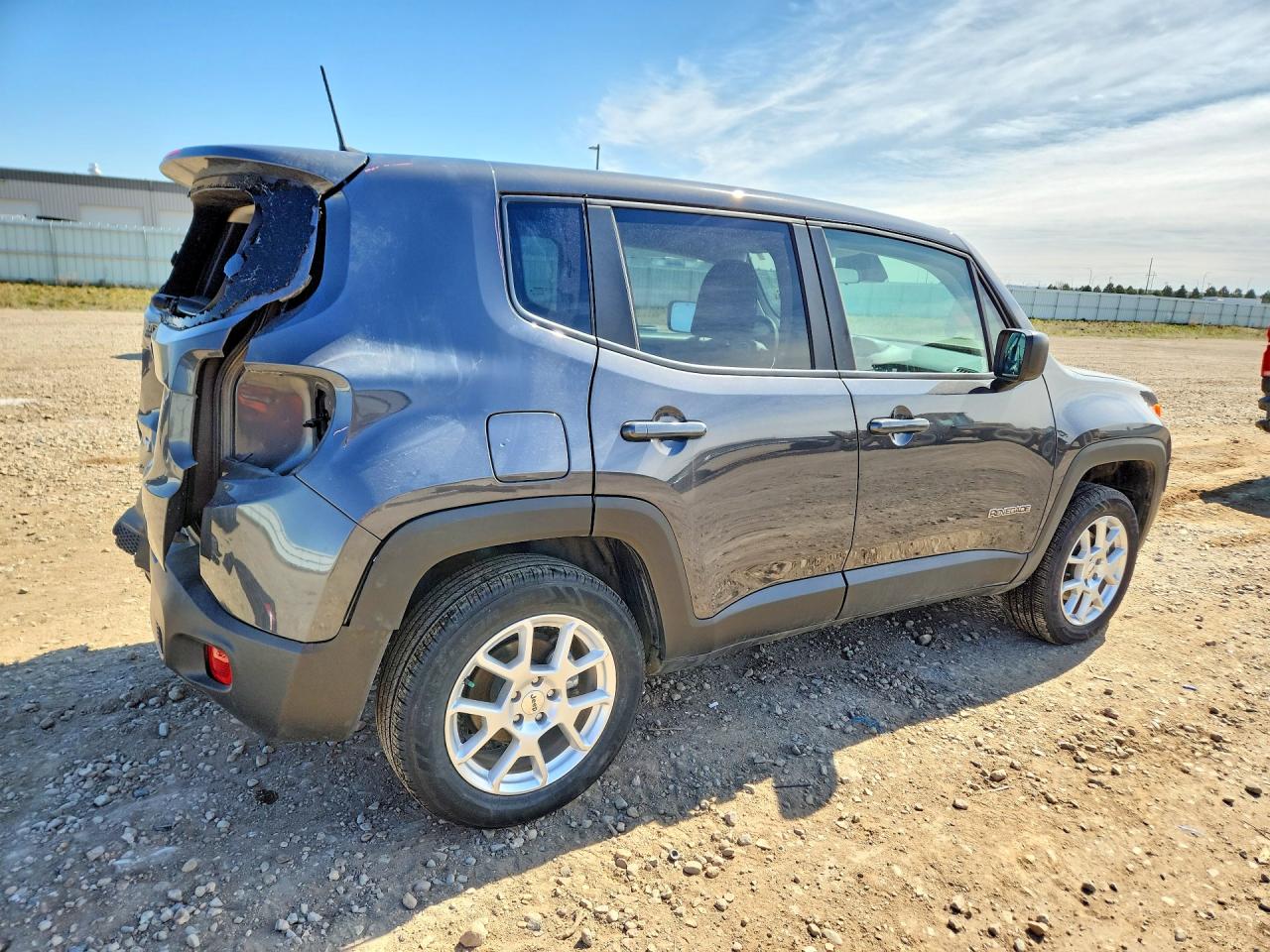 2023 JEEP RENEGADE LATITUDE — снимка 3