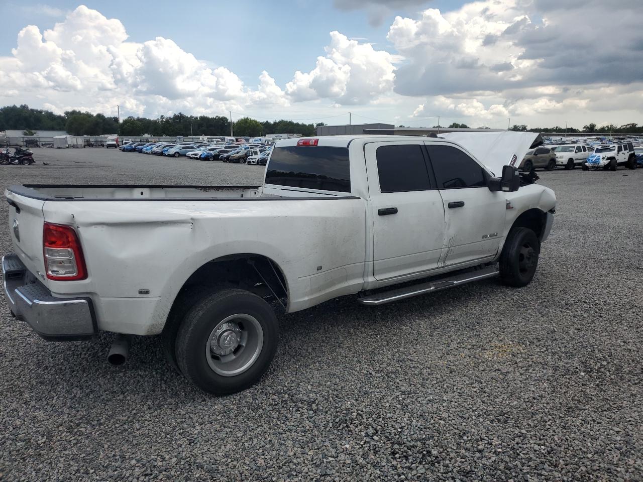 2024 RAM 3500 BIG HORN — снимка 3