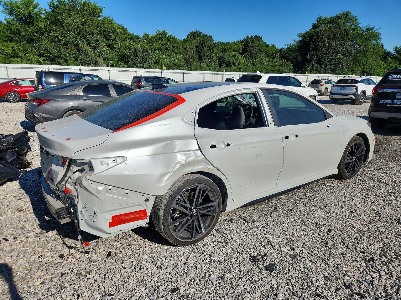 2025 TOYOTA CAMRY XSE — снимка 3
