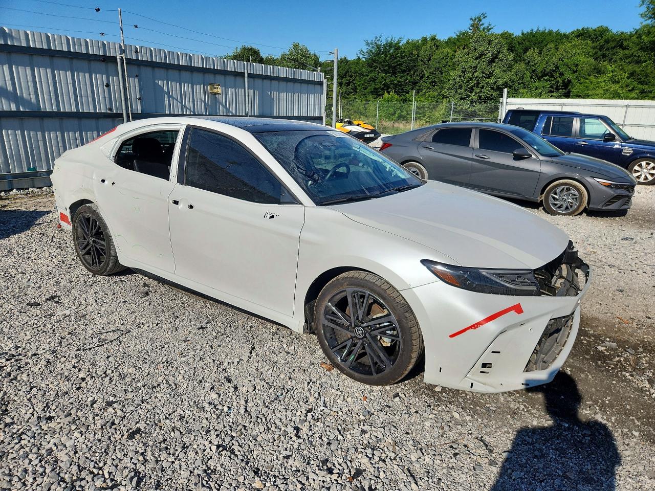 2025 TOYOTA CAMRY XSE — снимка 4
