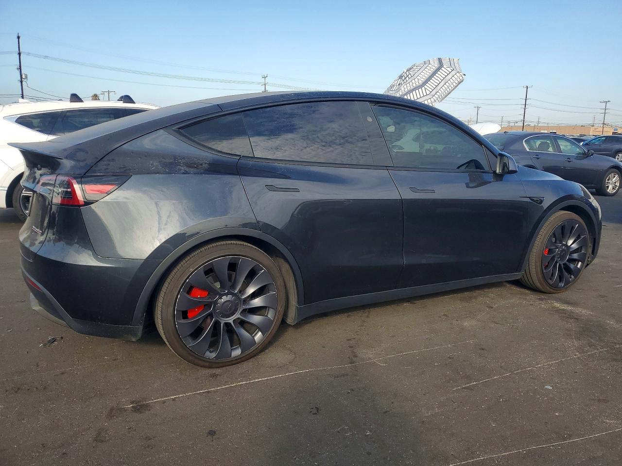 2025 TESLA MODEL Y — снимка 3