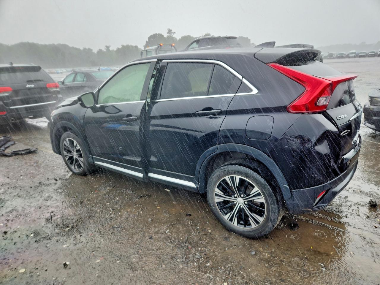 2018 MITSUBISHI ECLIPSE CROSS SE — снимка 2