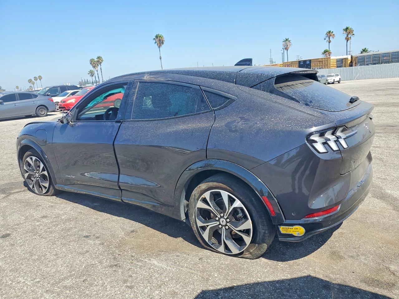 2022 FORD MUSTANG MACH-E PREMIUM — снимка 2