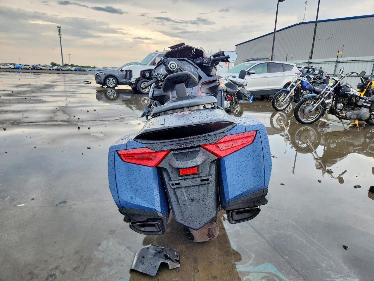 2022 HONDA GL1800 B — снимка 4