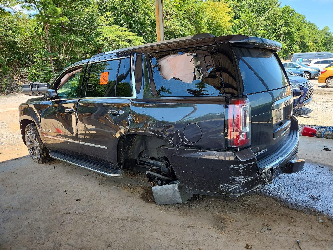 2016 GMC YUKON DENALI — снимка 2