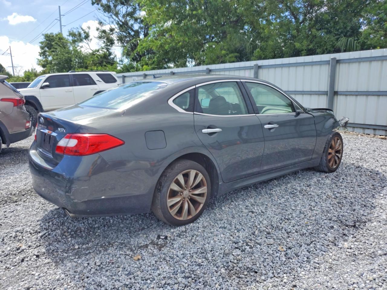 2013 INFINITI M37 X — снимка 3