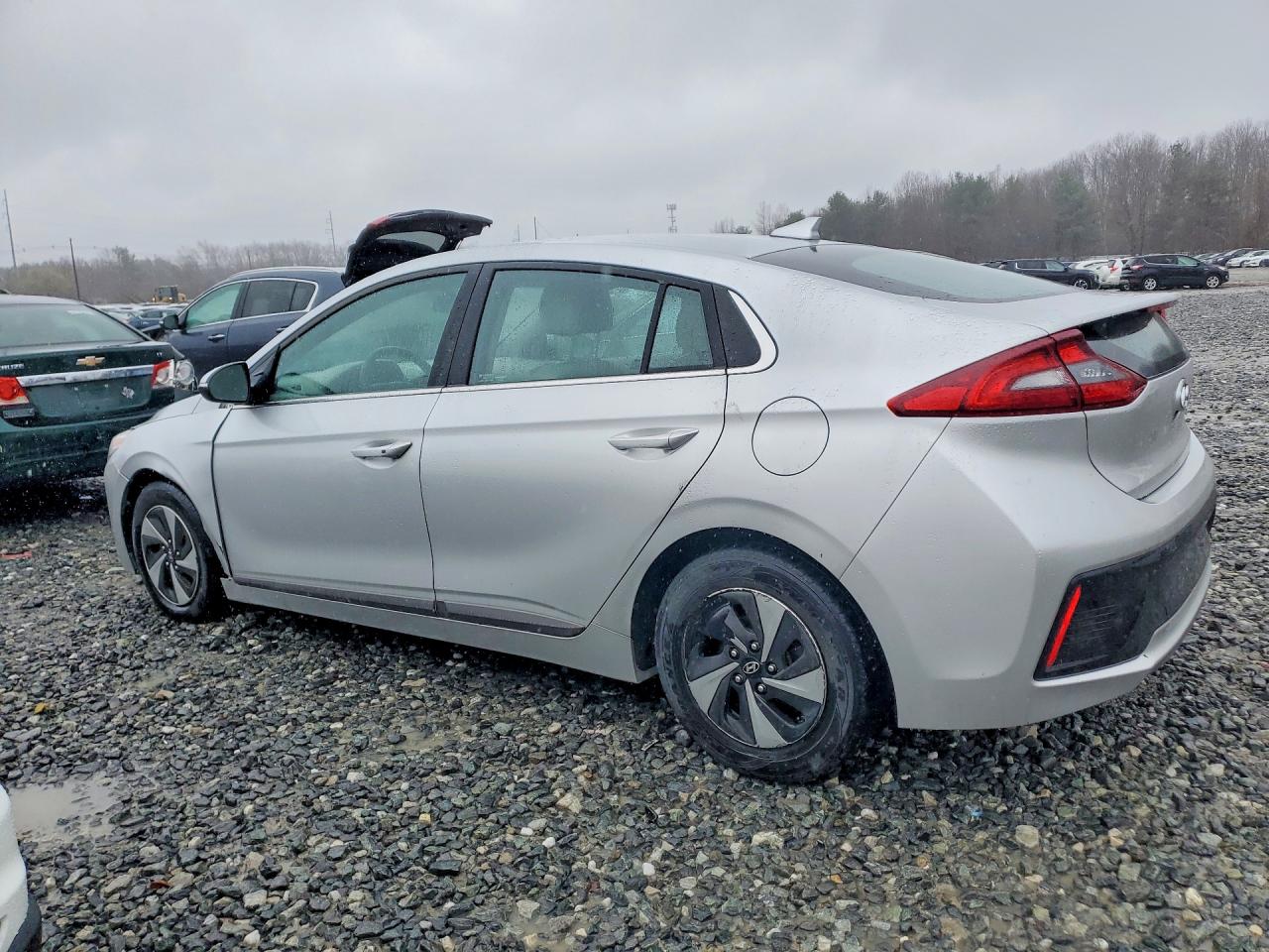 2017 HYUNDAI IONIQ HYBRID SEL — снимка 2