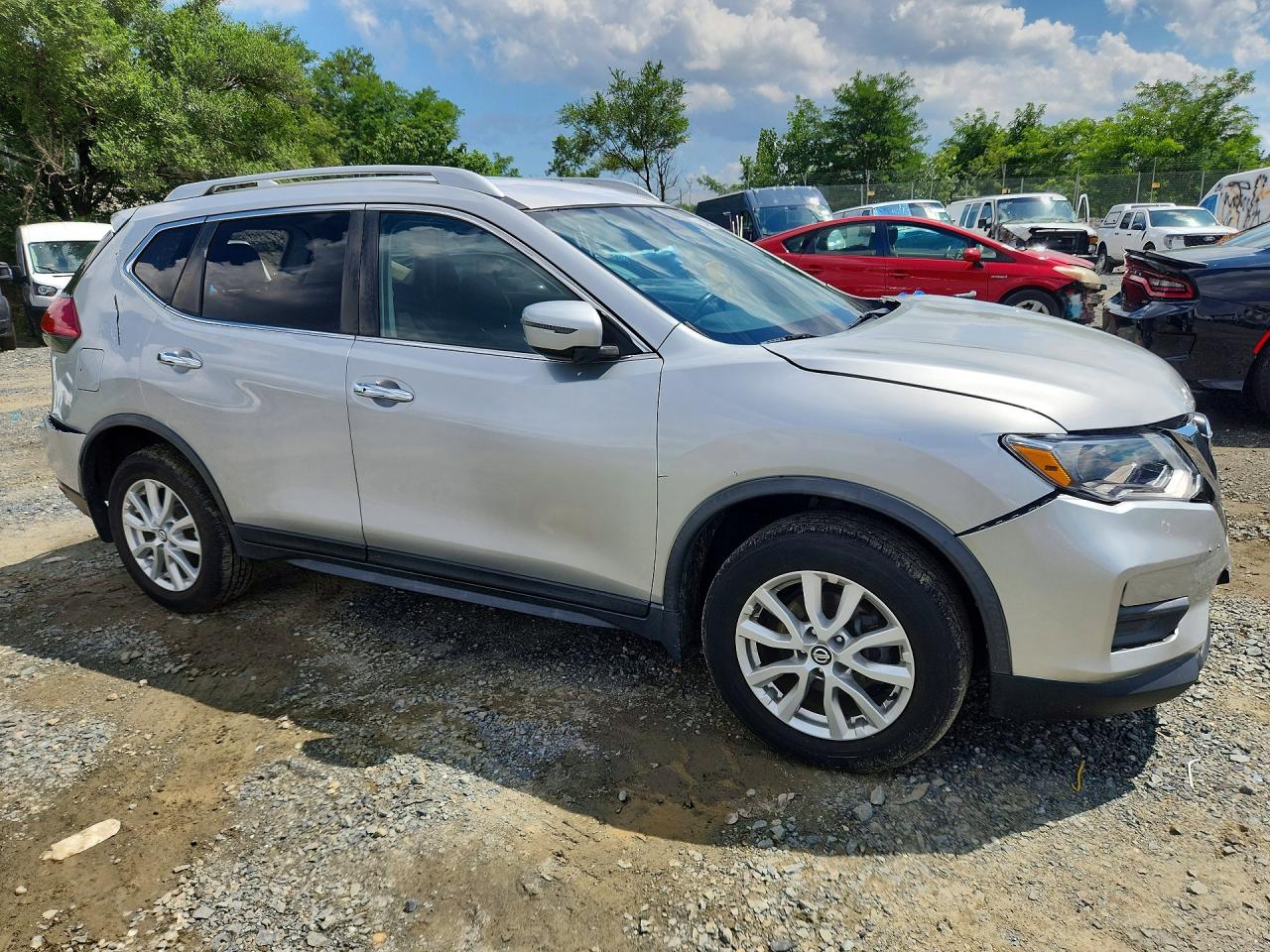 2017 NISSAN ROGUE SV — снимка 4
