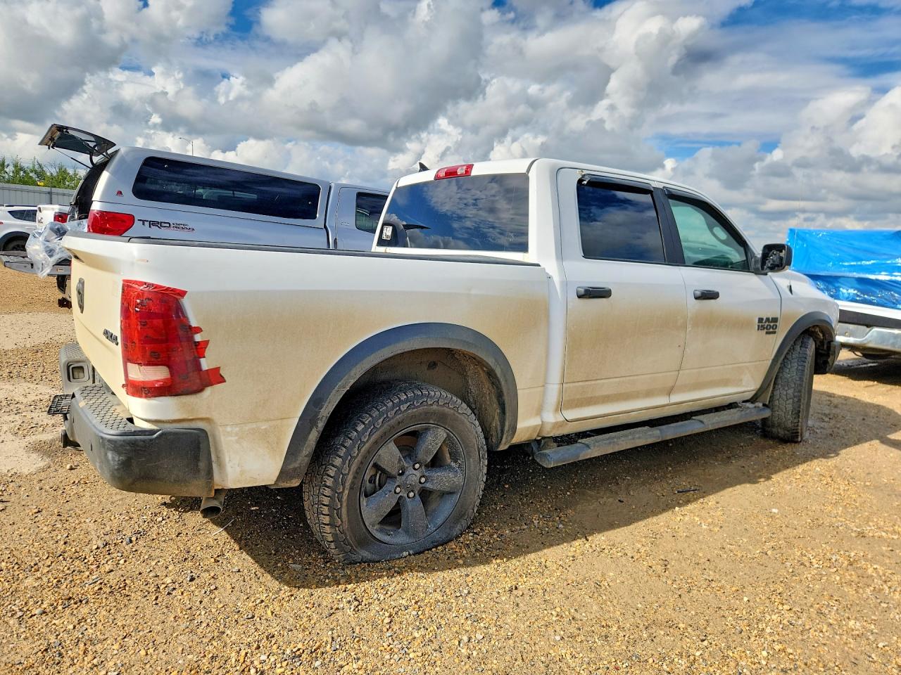 2021 RAM 1500 CLASSIC SLT — снимка 3
