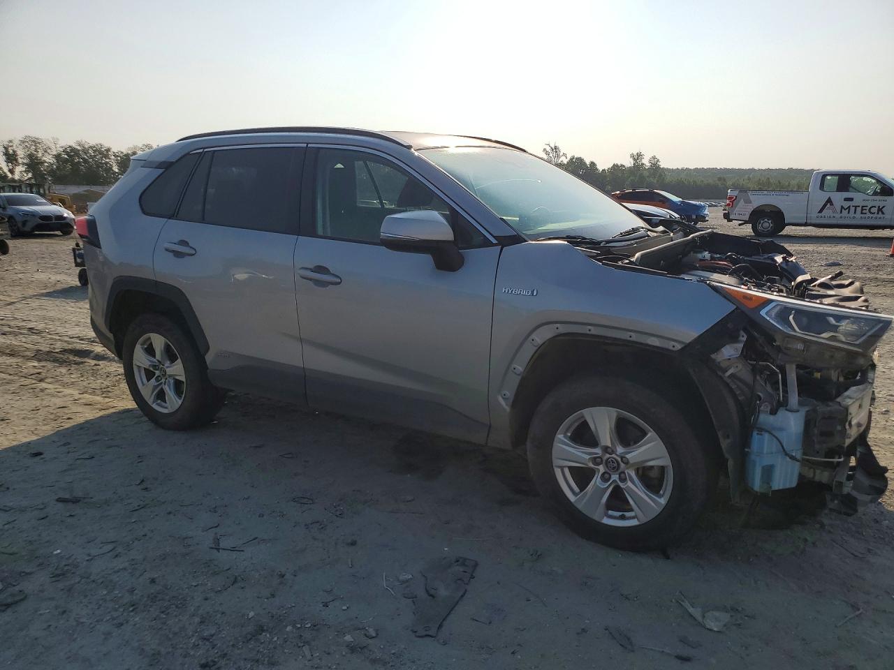 2020 TOYOTA RAV4 HYBRID XLE — снимка 4