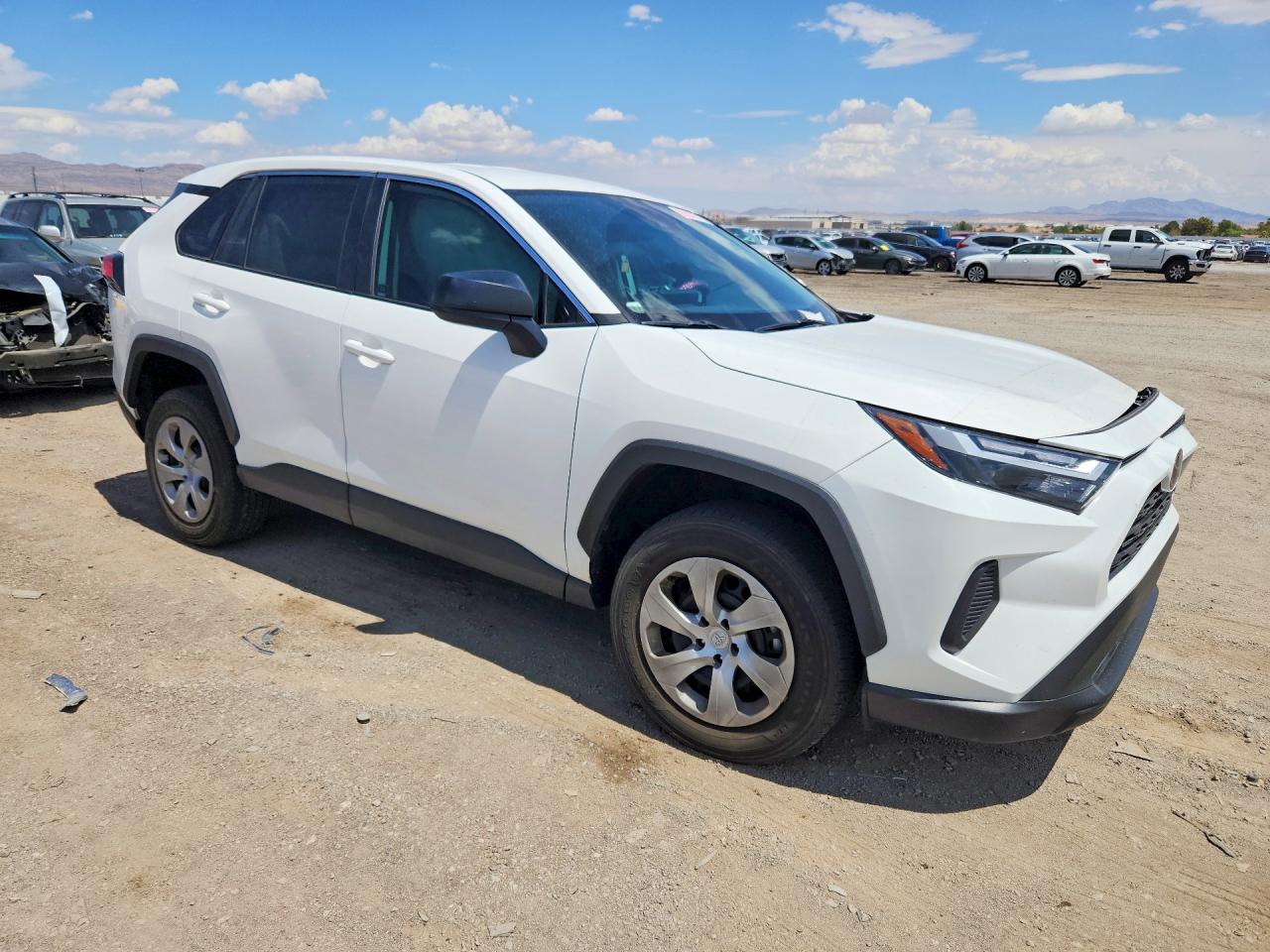 2023 TOYOTA RAV4 LE — снимка 4