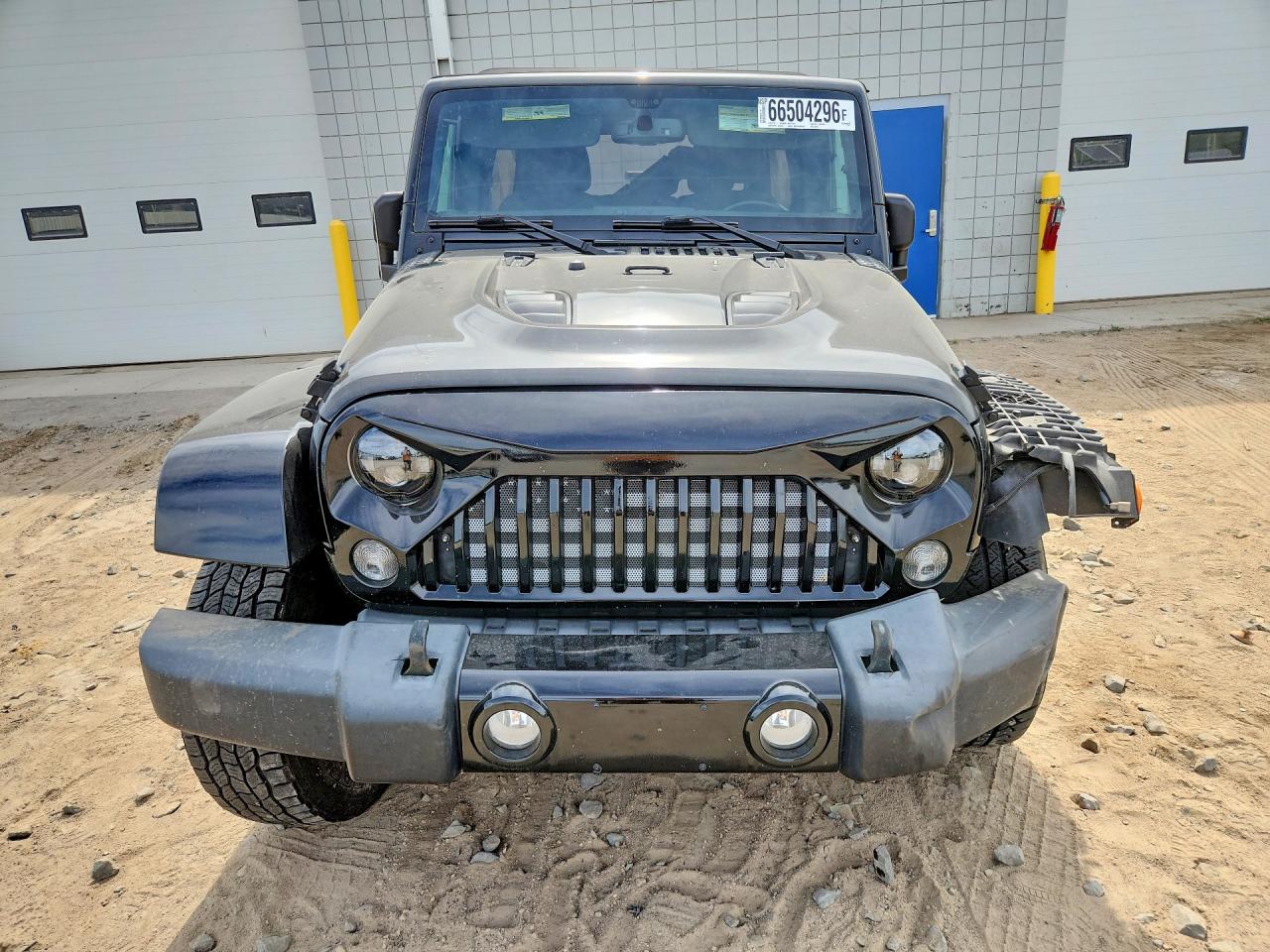 2016 JEEP WRANGLER UNLIMITED SAHARA — снимка 5