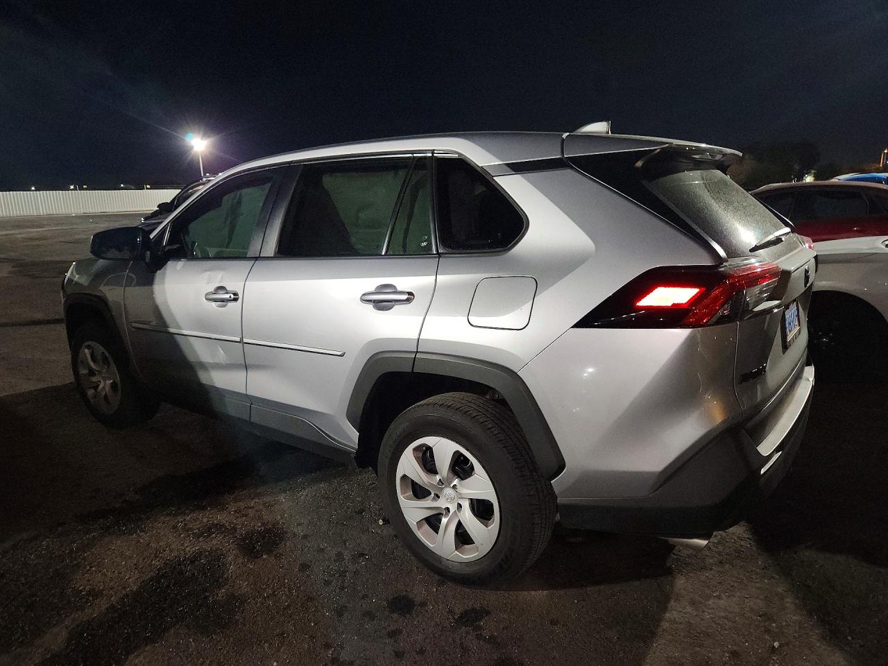 2024 TOYOTA RAV4 LE — снимка 2
