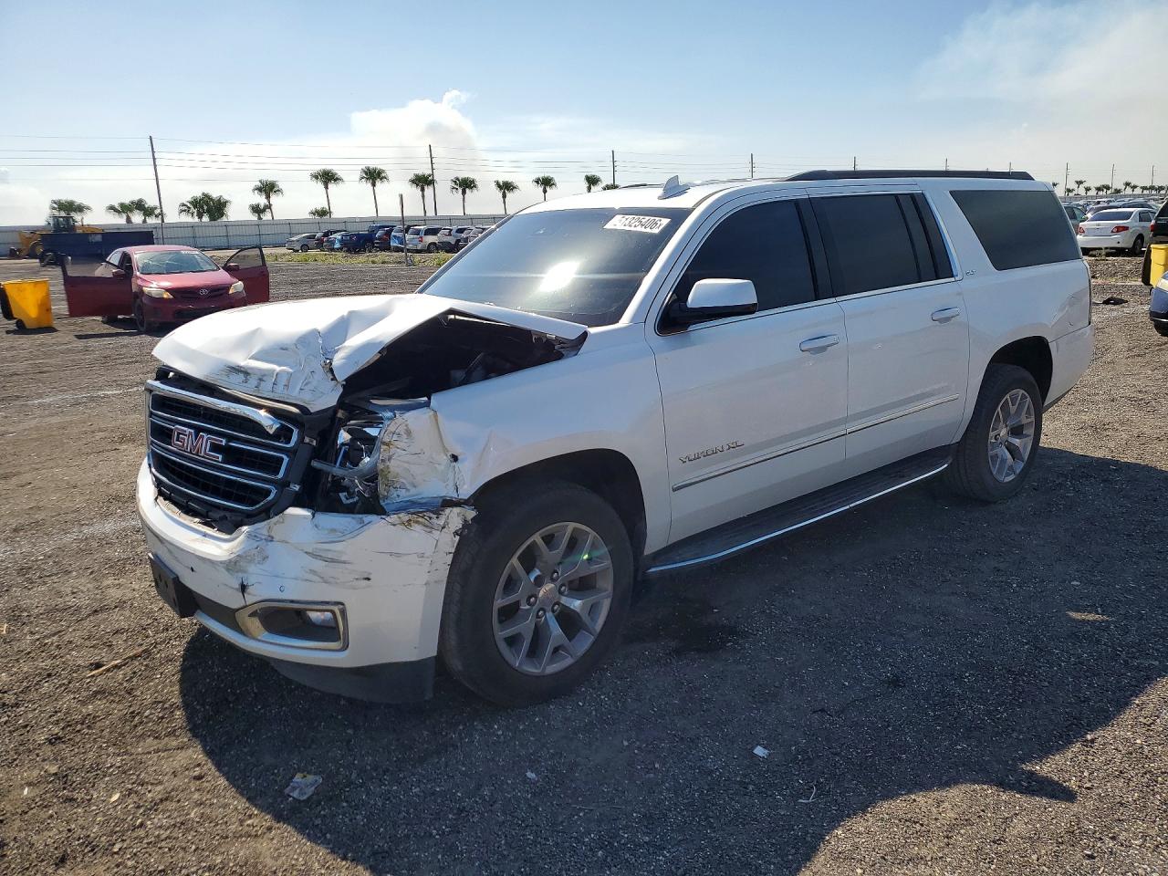 2018 GMC YUKON XL K1500 SLT