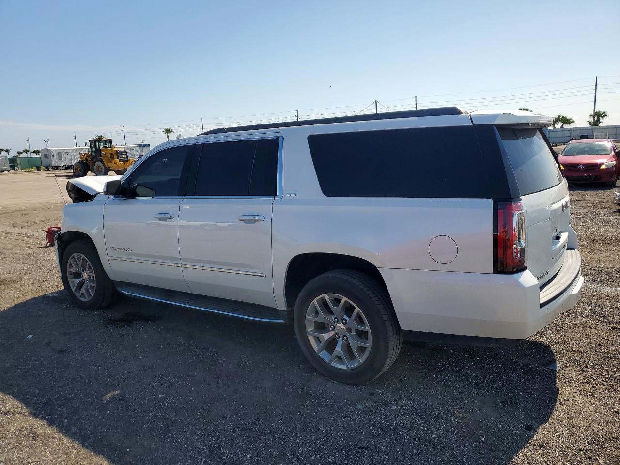 2018 GMC YUKON XL K1500 SLT — снимка 2