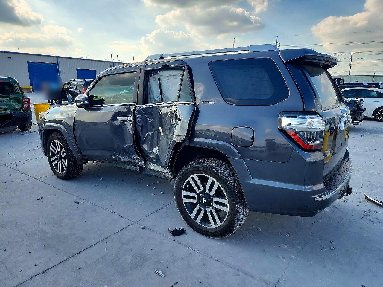 2017 TOYOTA 4RUNNER LIMITED — снимка 2