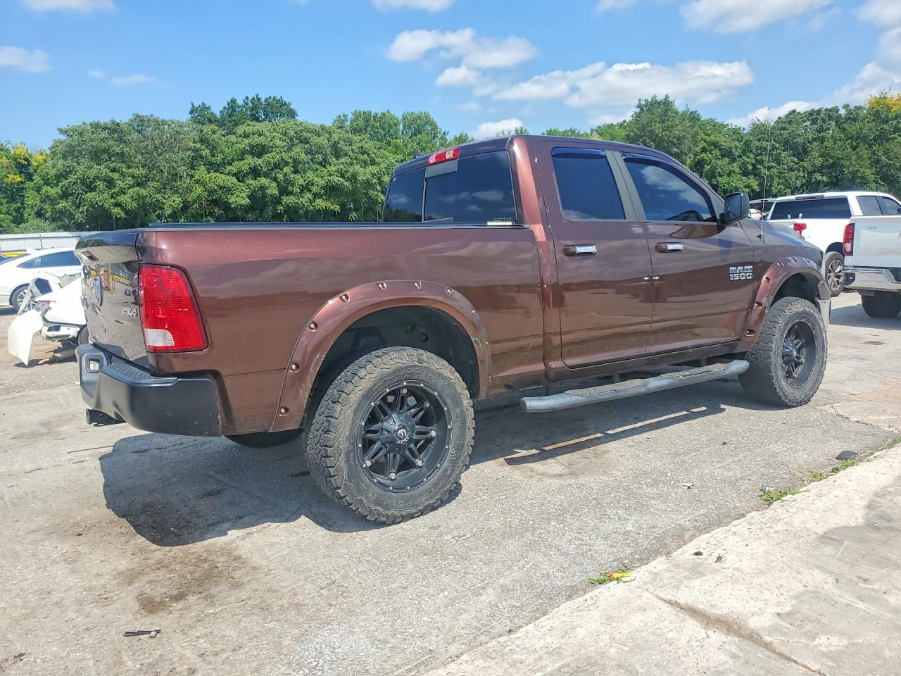 2015 RAM 1500 SLT — снимка 3