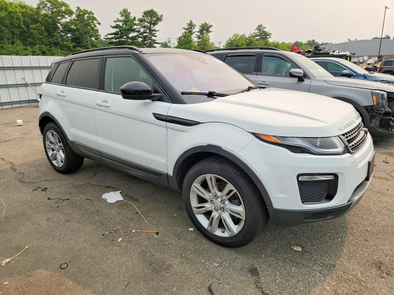 2017 LAND ROVER RANGE ROVER EVOQUE SE — снимка 4